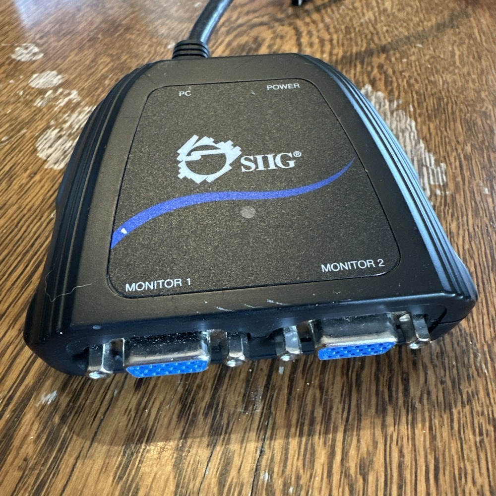 SIIG 1x2 Compact VGA Splitter Up to 1920x1440, Distribution (CE-VG0A11-S1)